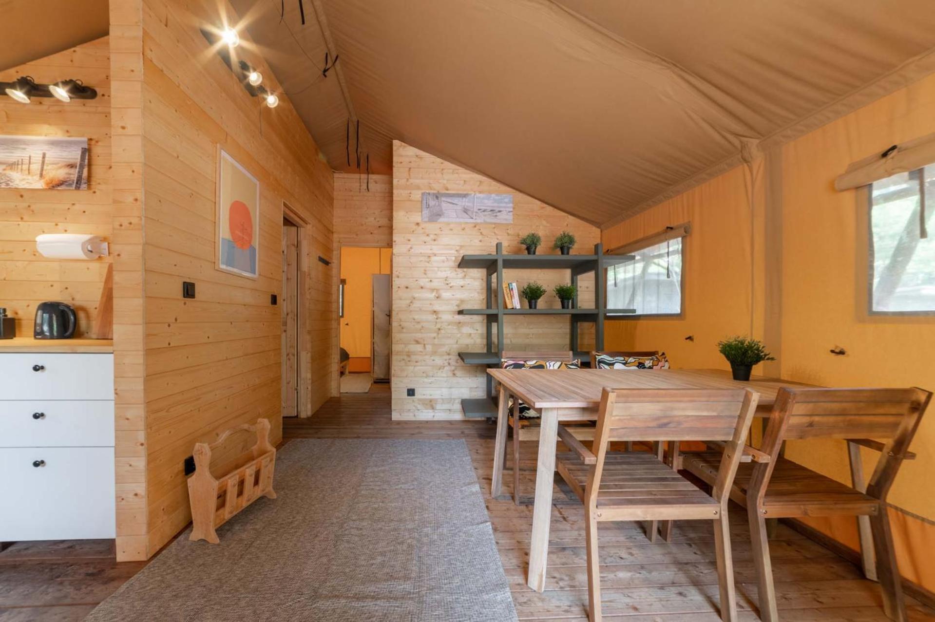 Camp Bursztynowy Las Gdaňsk Exteriér fotografie
